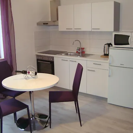Peloza Apartment *