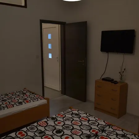 Peloza Apartment *